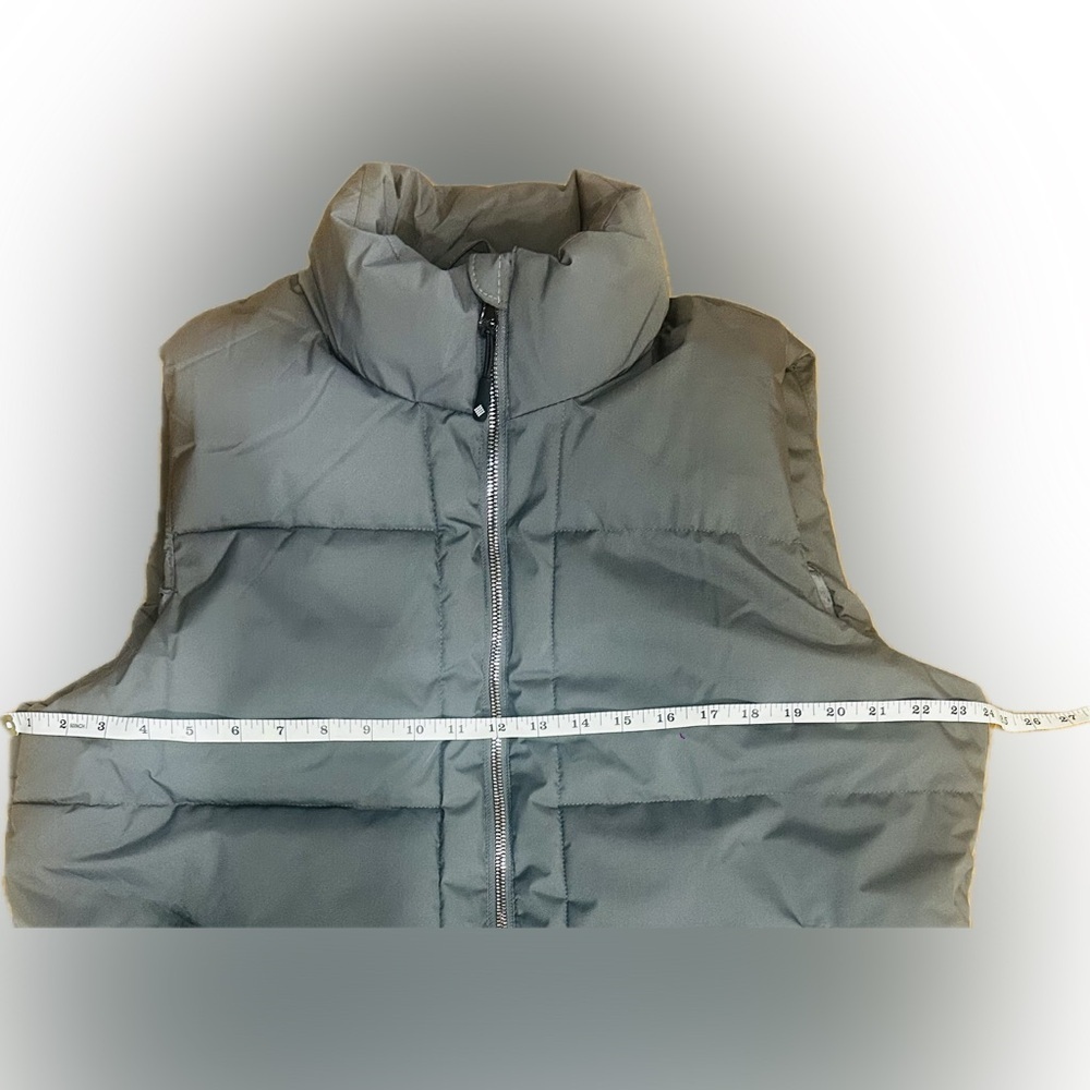 NWOT Big Chill SZ 1X Gray puffer vest w/gun metal zipper accents/bust 48” - Picture 7 of 8